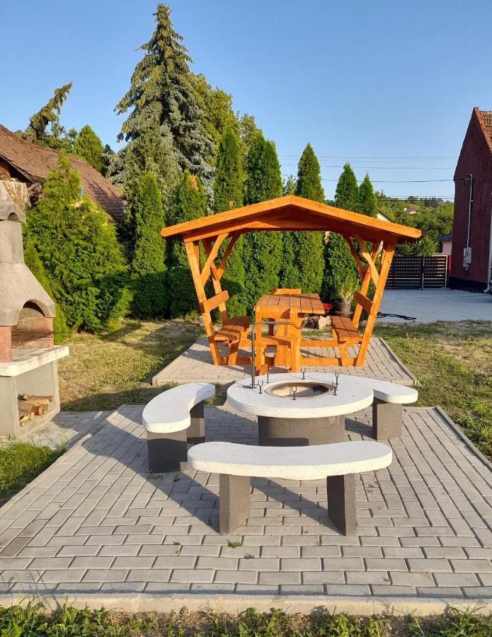 Ferienwohnung Ro-Land Vendeghaz Miskolc Exterior foto